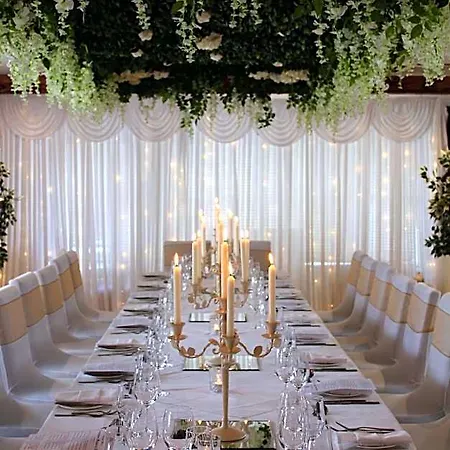 Manor 3*